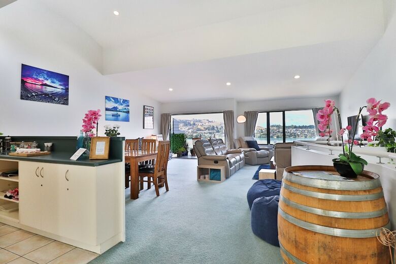 Amazing Queenstown Luxury Apartment