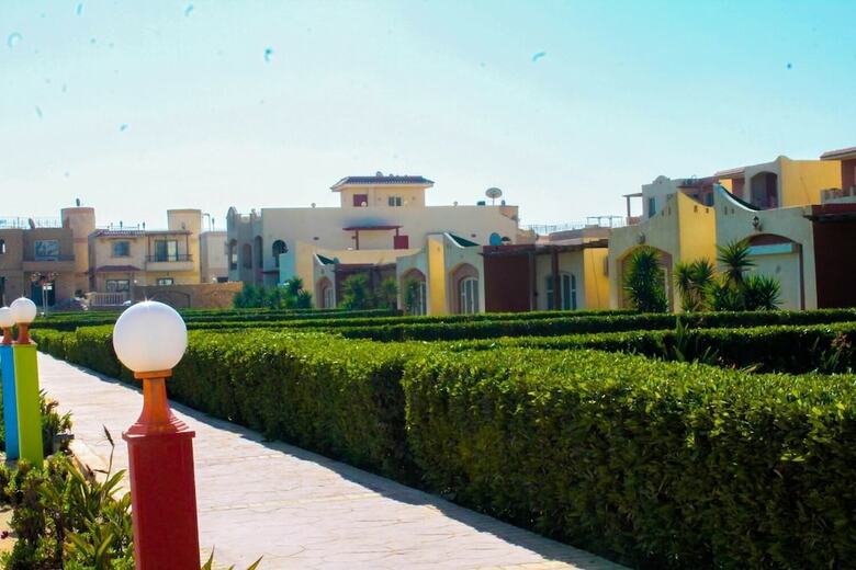 La Sirena Hotel Beach Resort