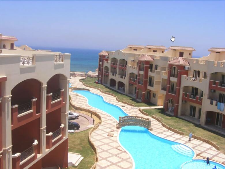 La Sirena Hotel Beach Resort