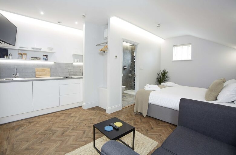 Hideout Apartment Hotel