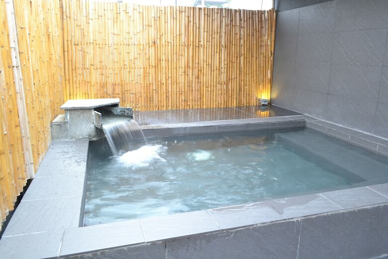 Azumaya Hai Ba Trung 2 Hotel