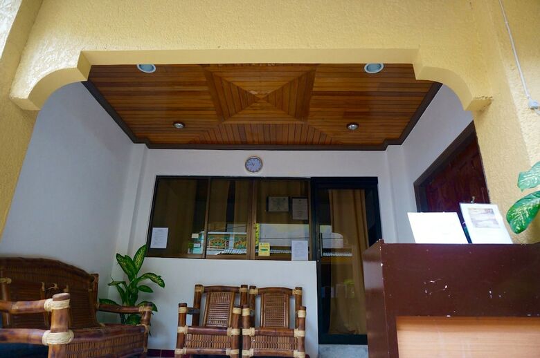 Hotel Av Seven Resort