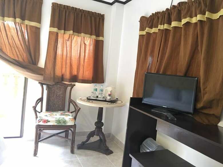 Hotel Av Seven Resort