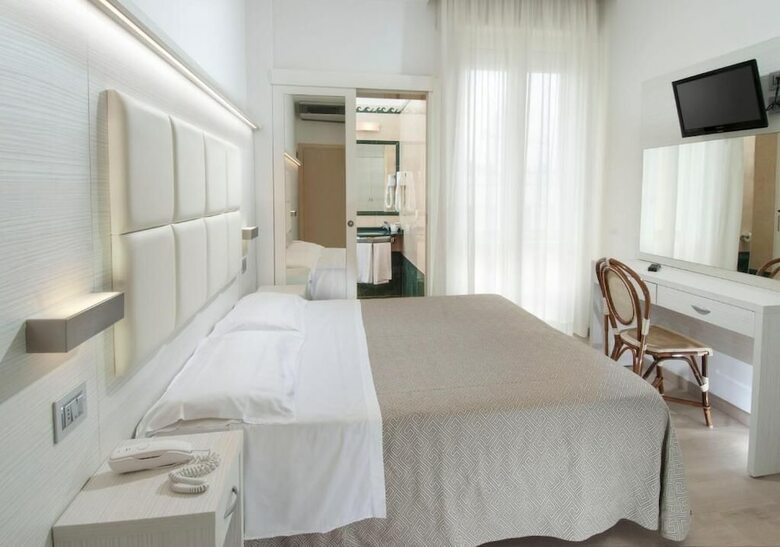 Hotel Prestige