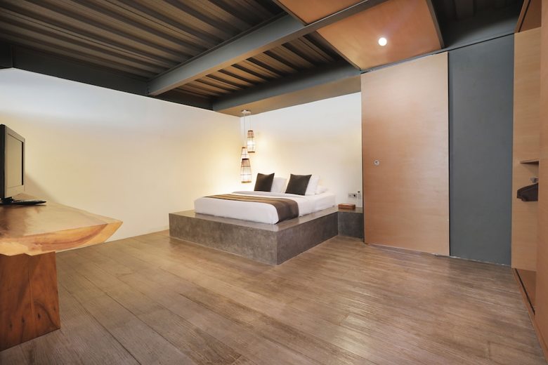 Clio Apartments