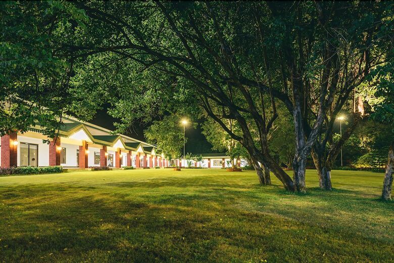 Hotel Trance Greenfields Resort And Convention Centre