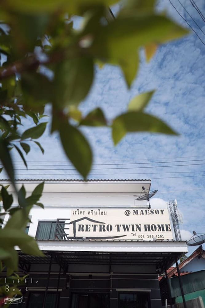 Hotel Retro Twin Home At Maesot