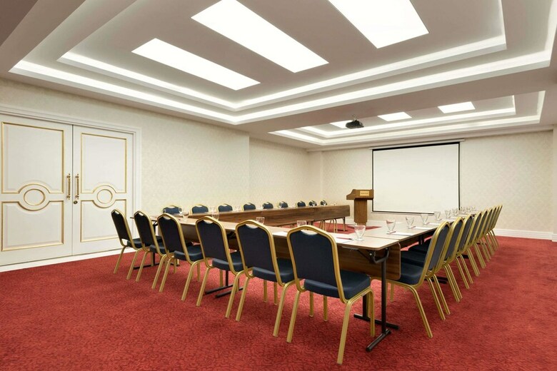 Hotel Ramada By Wyndham Yalova