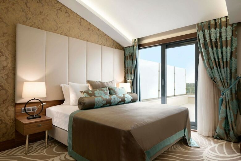 Hotel Ramada By Wyndham Yalova