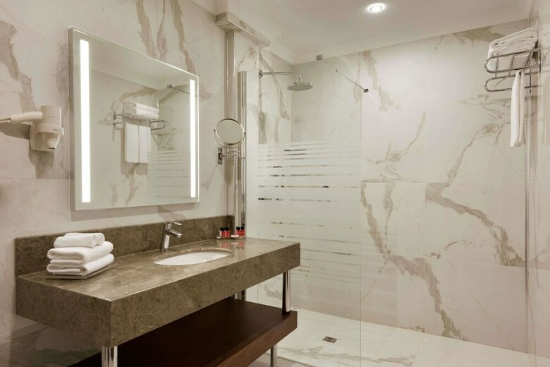 Hotel Ramada By Wyndham Yalova