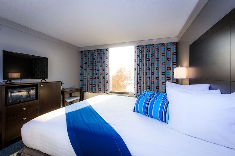 Hotel The Lodge At Port Arrowhead