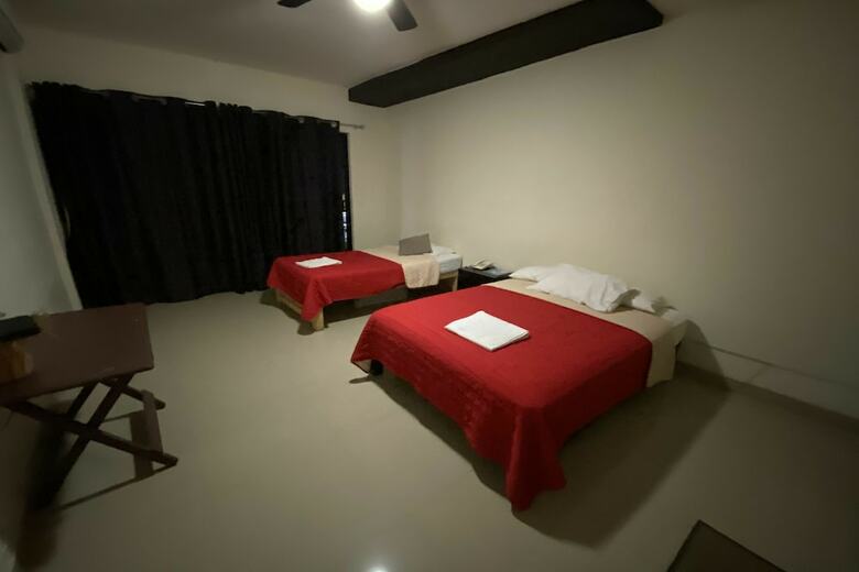 Hostal Home Express