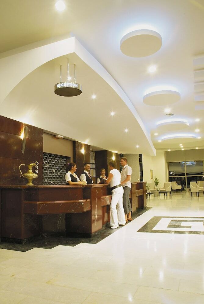 Korumar Deluxe Hotel