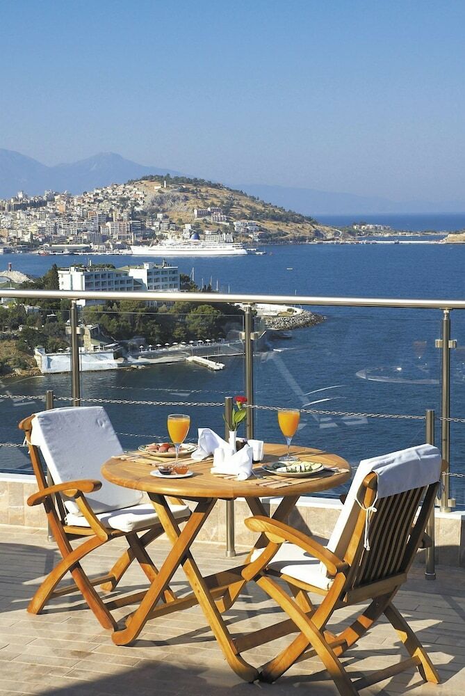 Korumar Deluxe Hotel
