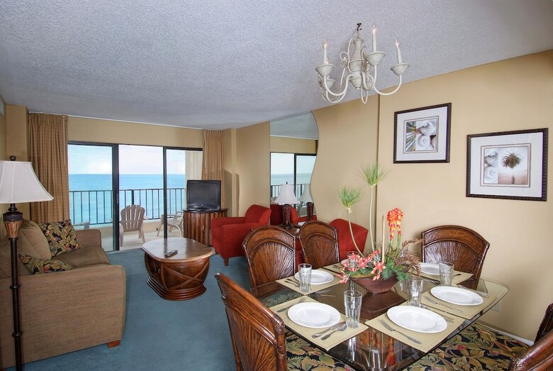 Atalaya Towers By Capital Vacations