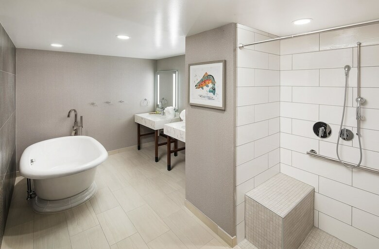 Hotel Doubletree By Hilton Greeley At Lincoln Park