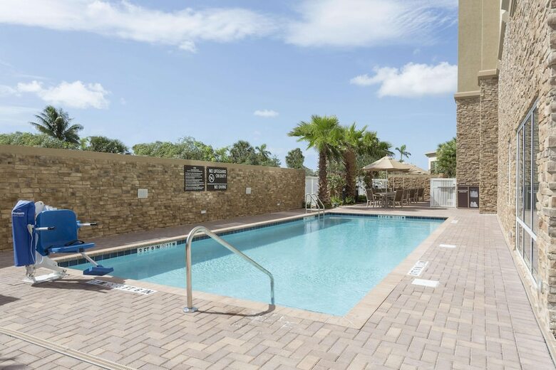 Hotel Hampton Inn Ft Lauderdale Pompano Beach Fl