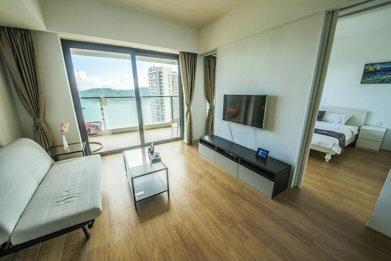 Hulusea Hotel Resort