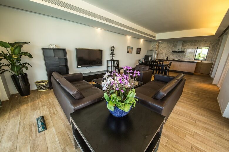 Hulusea Hotel Resort