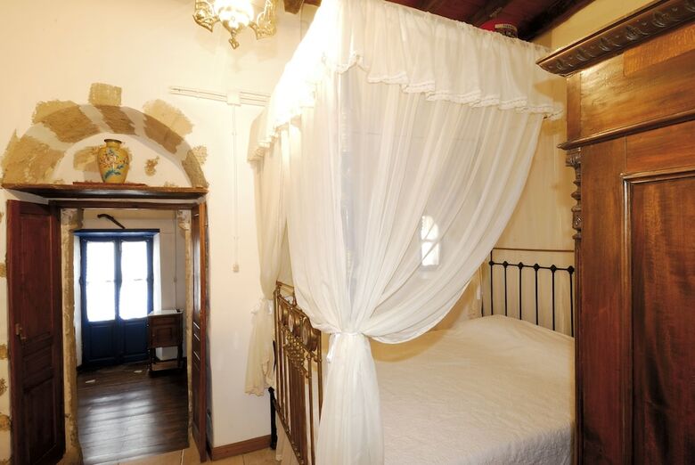 Apartamentos Kastro Milos