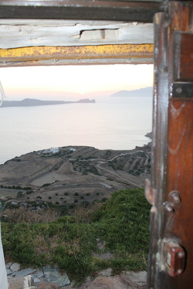 Apartamentos Kastro Milos