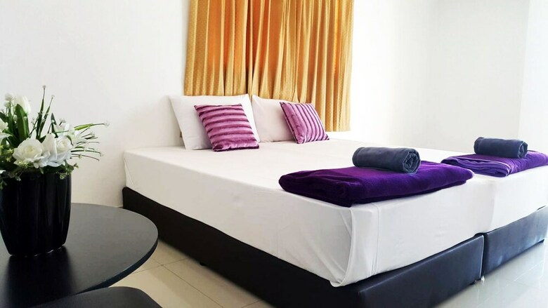 Hotel Latin Garden