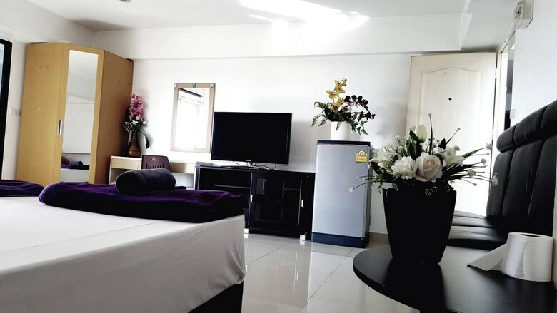 Hotel Latin Garden