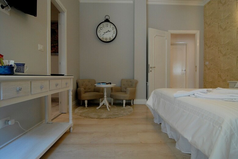 Bed & Breakfast Tiburtina Garden