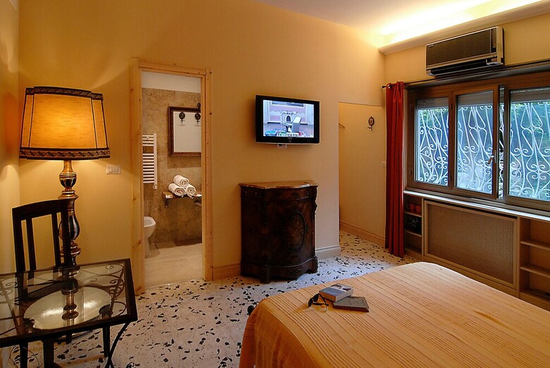 Bed & Breakfast Tiburtina Garden