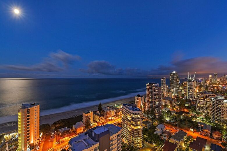 Apartamentos Artique Surfers Paradise