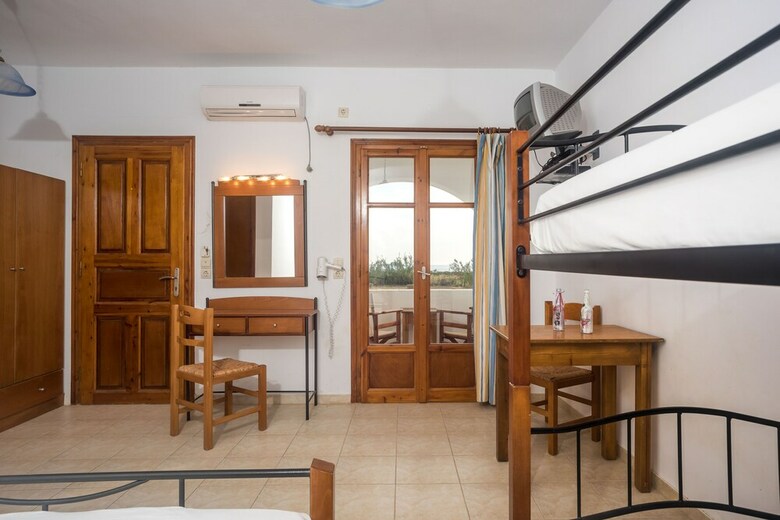 Depis Bay Apartments