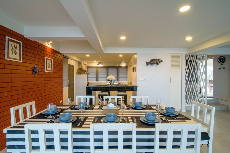 Villa C-shore Private Beachfront House