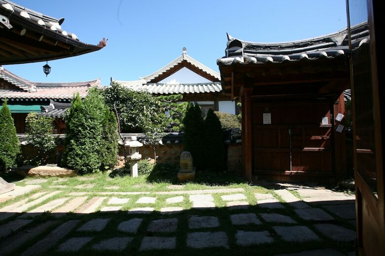 Hotel Gaeunchae II