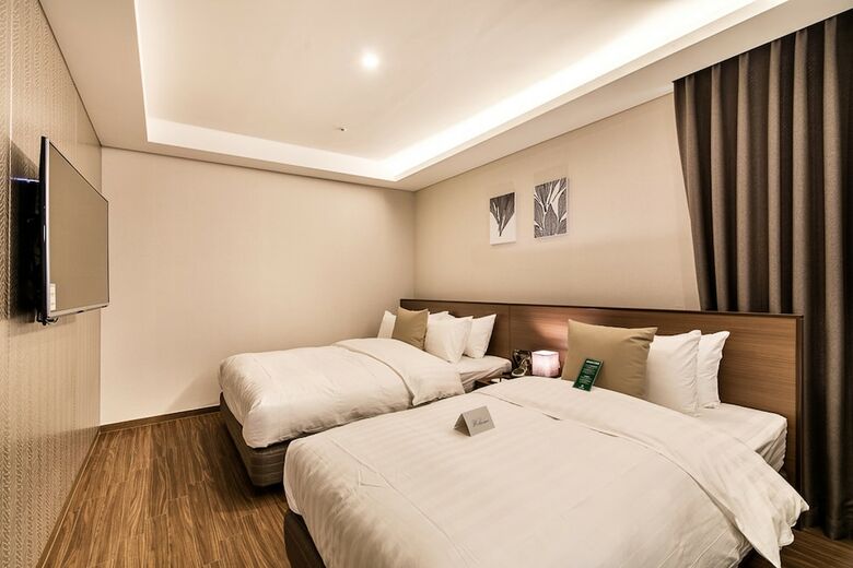Wd Hotel