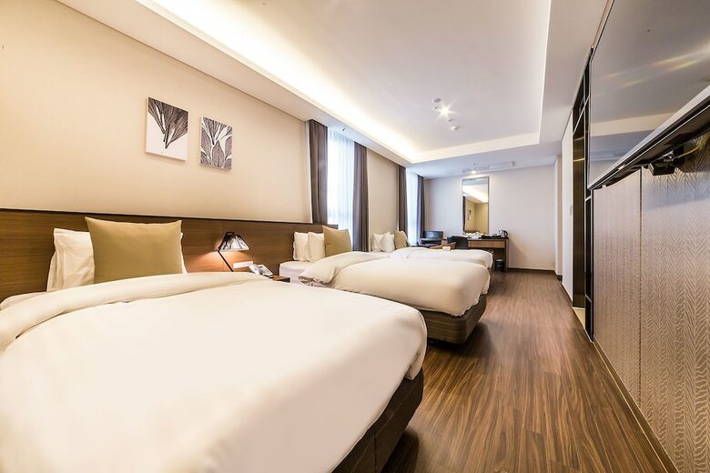 Wd Hotel