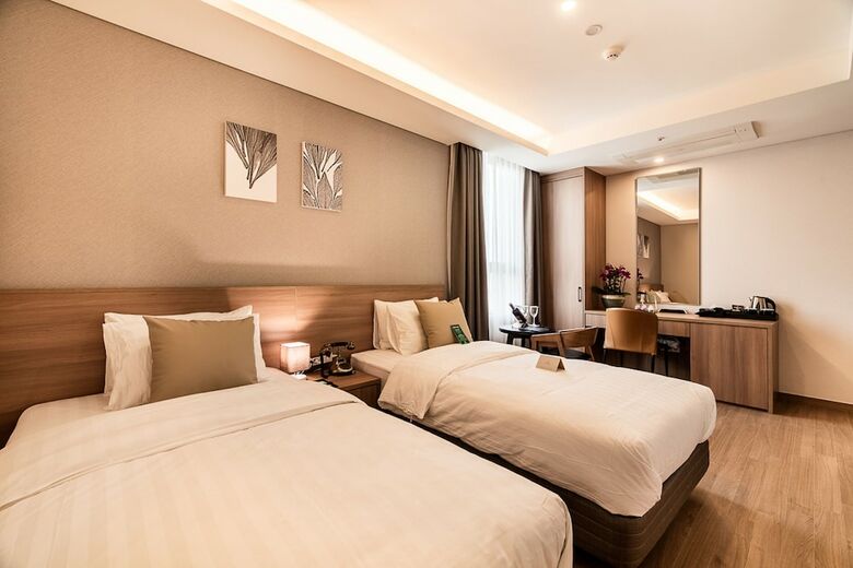 Wd Hotel