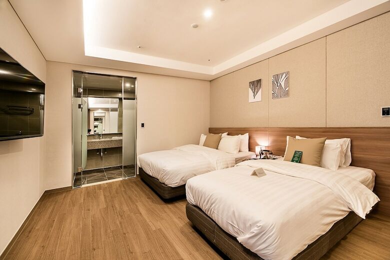 Wd Hotel