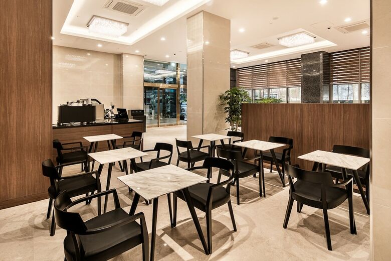 Wd Hotel
