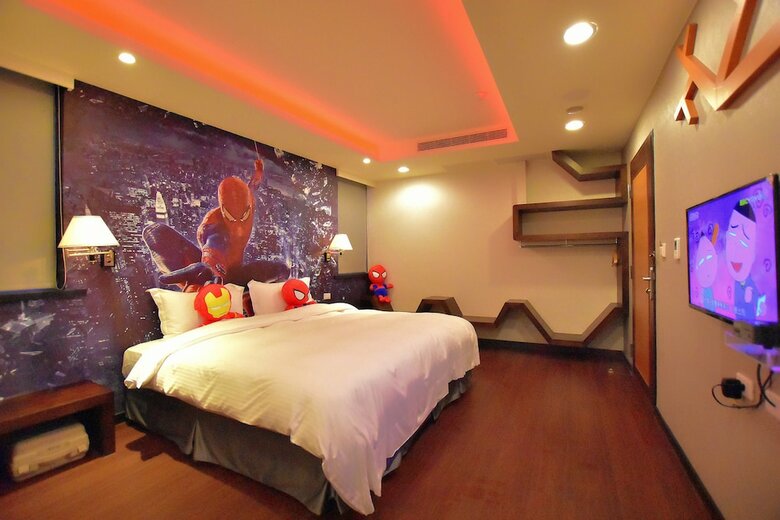 Ruocing Hot Spring Hotel