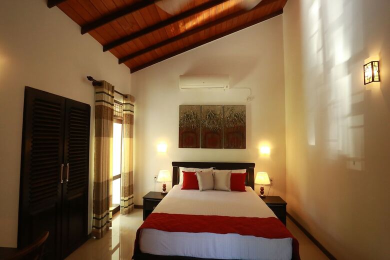 Hotel River Breeze Villa