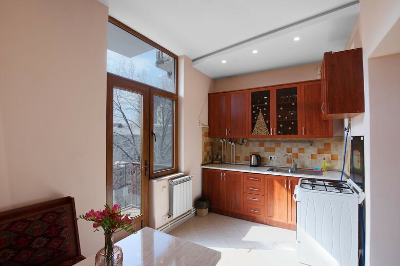 Ris Central Apartments Yerevan