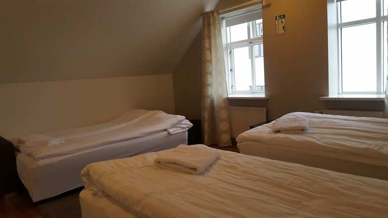 Hotel Gallery Guesthouse Staywest