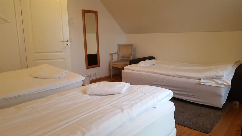 Hotel Gallery Guesthouse Staywest