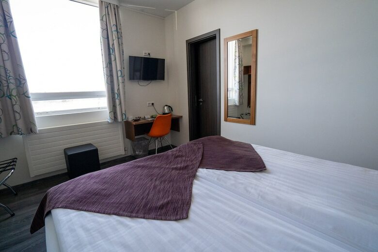 Hotel H�tel Valaskj�lf