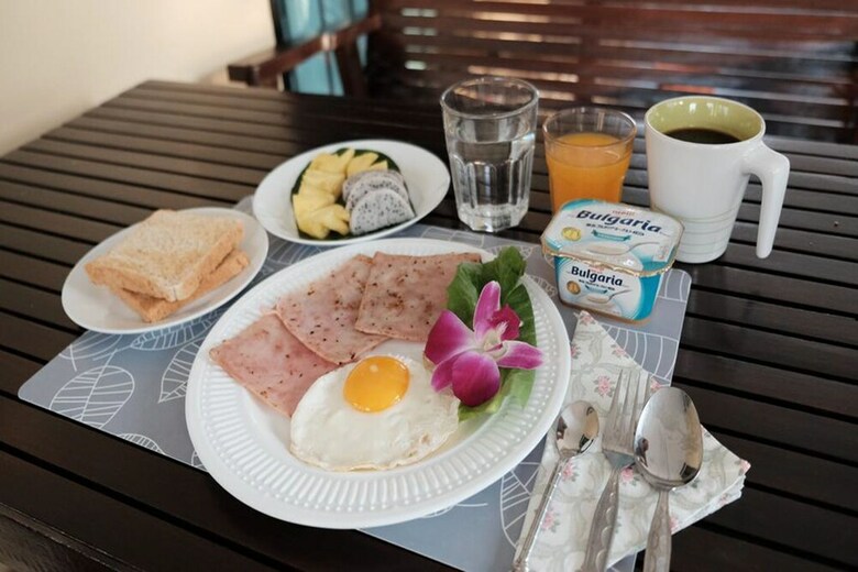 Hotel Sukhumvit 50 Garden Home