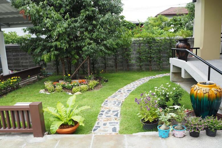 Hotel Sukhumvit 50 Garden Home