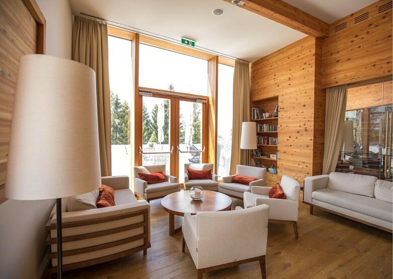 Nidum - Casual Luxury Hotel