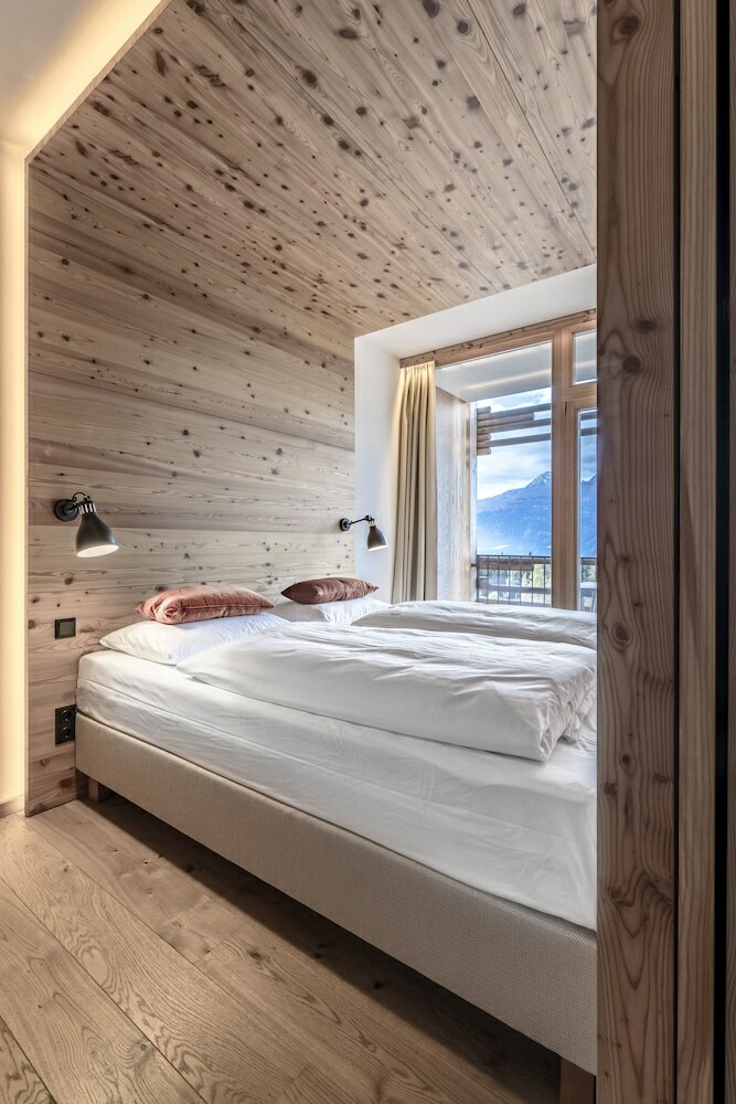 Nidum - Casual Luxury Hotel