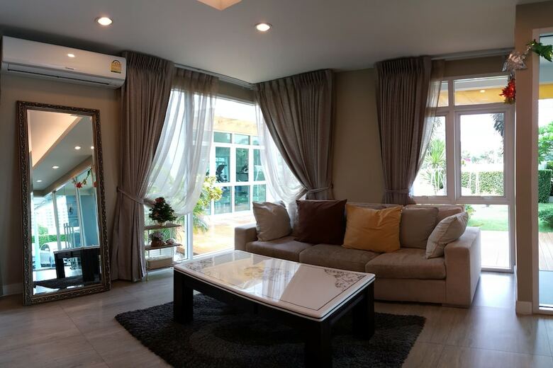Hotel Baan Pattaya Plus