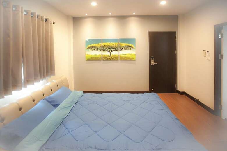Hotel 3 Bedroom House @skytrain